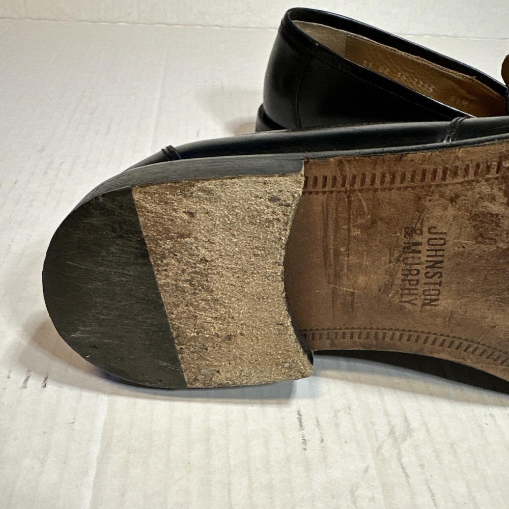 Men's Johnston & Murphy Horner Black Loafers Dress Shoes 8 1/2 M Leather Tassel - Picture 9 of 11